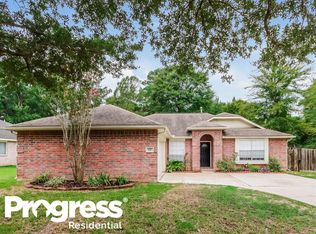 927 Carson Dr, Magnolia, TX 77354