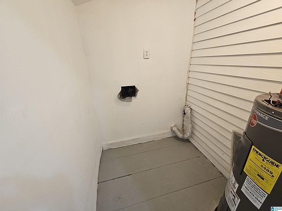 5th image of 915 38th St