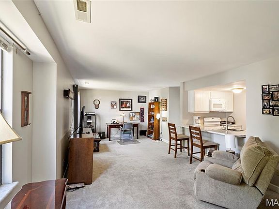 2nd image of 9714 Raintree Village Dr #3F