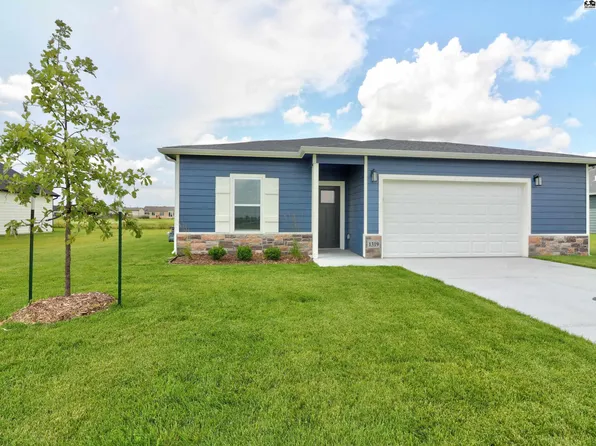 1319 Robin Dr, McPherson, KS 67460