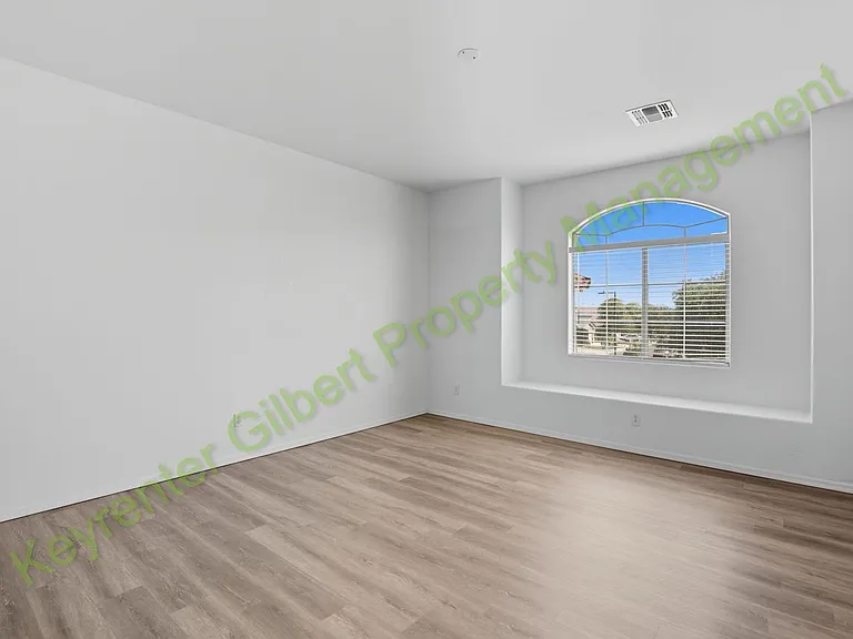 33958 N Barbara Dr — Photo 33
