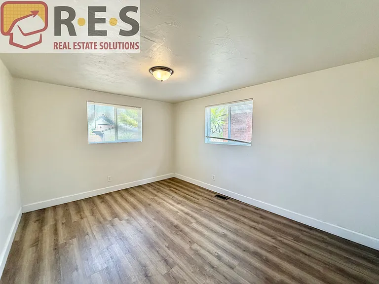 3144 Vine St — Photo 5