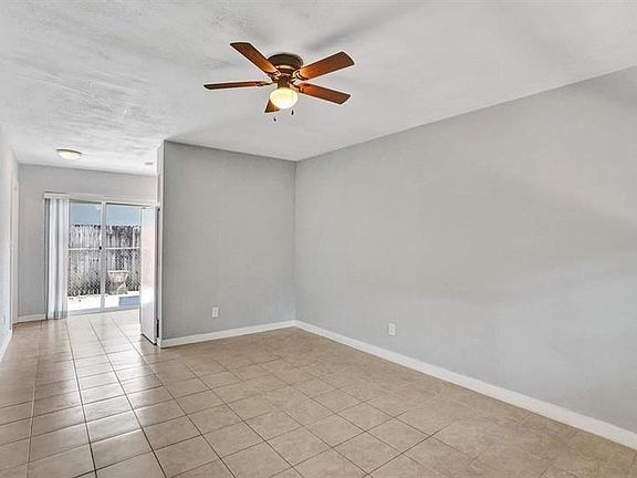 4th image of 1410 NW 2nd Ave #A