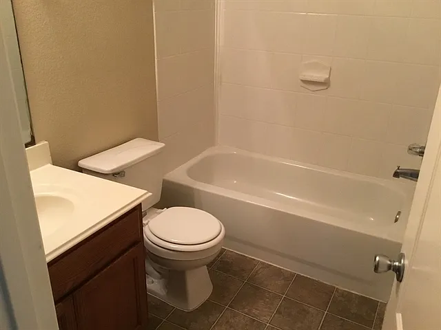 22011 Orchard Dale Dr — Photo 13
