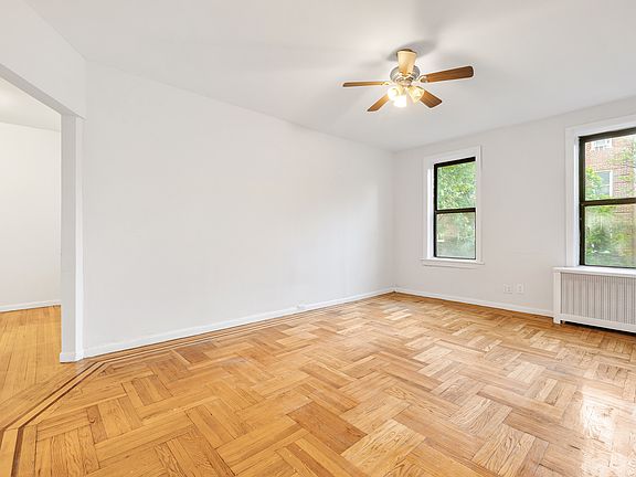 4th image of 44-15 43rd Ave #3N