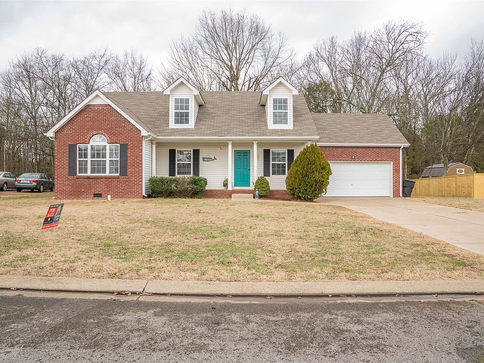 1st image of 2114 Eastview Dr