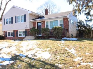 23 Valley View Rd, Hamilton, NJ 08620