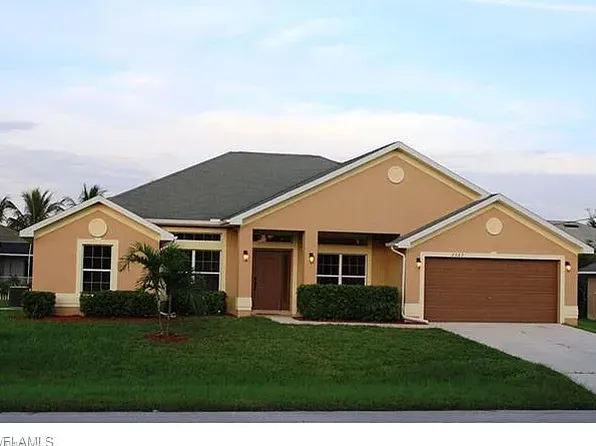 2567 SW 27th Pl, Cape Coral, FL 33914