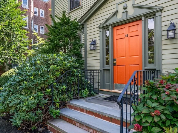 12 Chauncy St APT 4, Cambridge, MA 02138