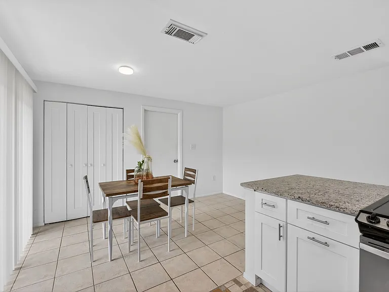1057 Tropical Ave NW — Photo 6