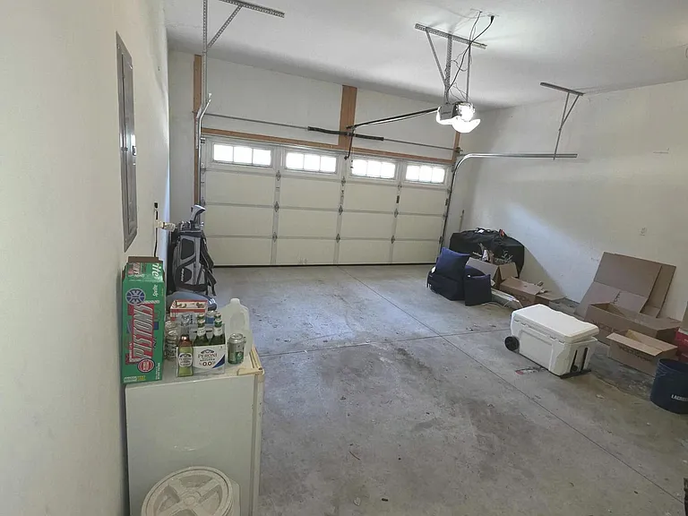 418 W Ellen St — Photo 43