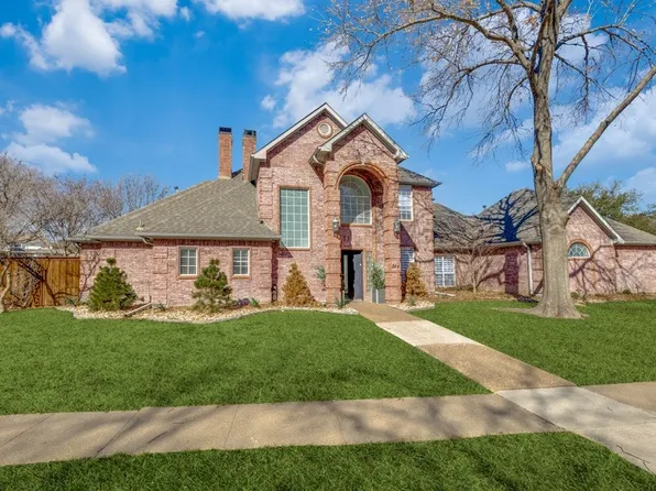 944 Hills Creek Dr, McKinney, TX 75072