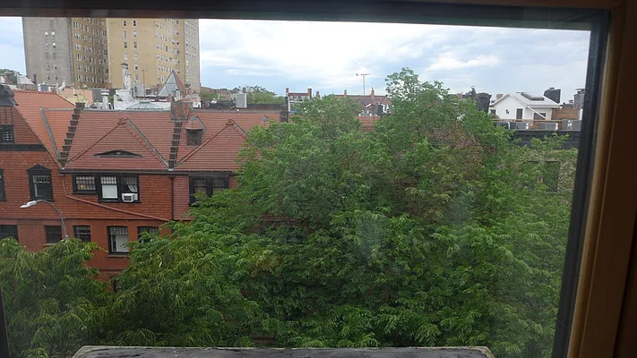 Rented by Garfield Realty  | media 18