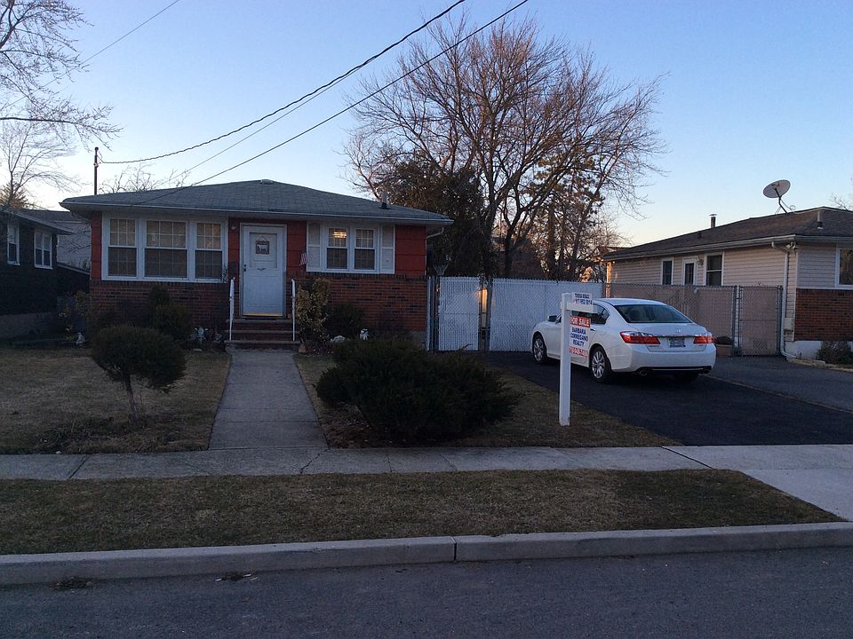 1st image of 253 Ramona Ave