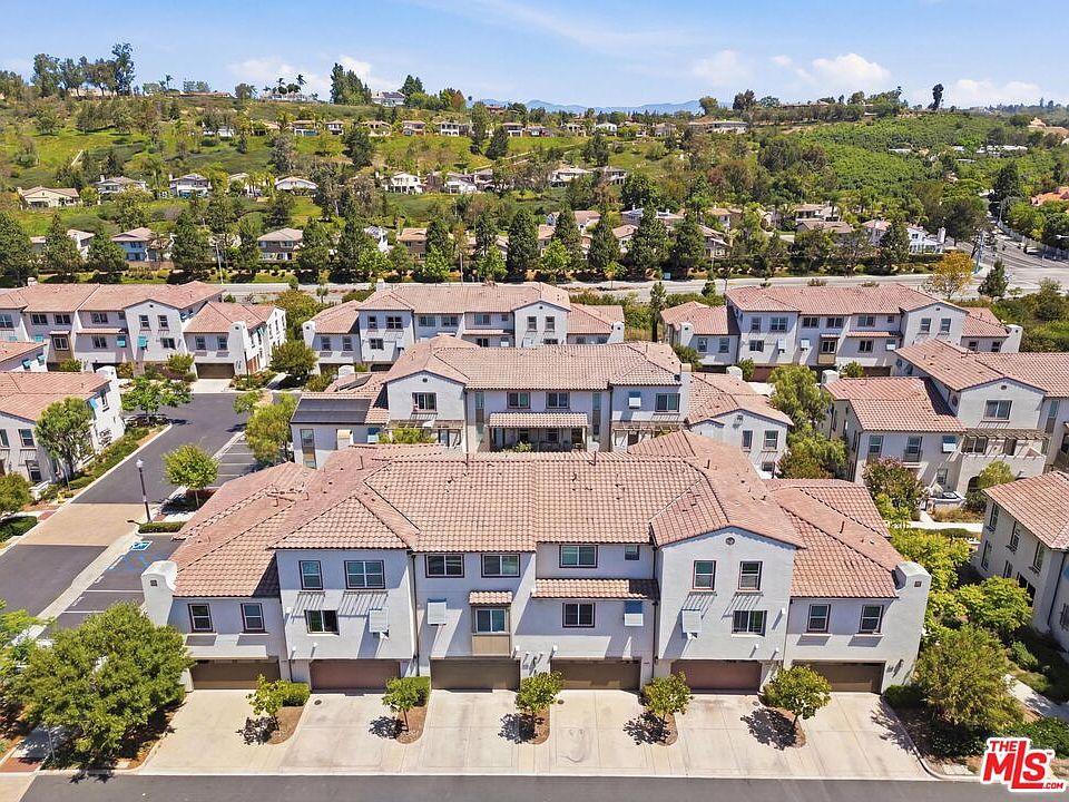 1st image of 348 Dominguez St