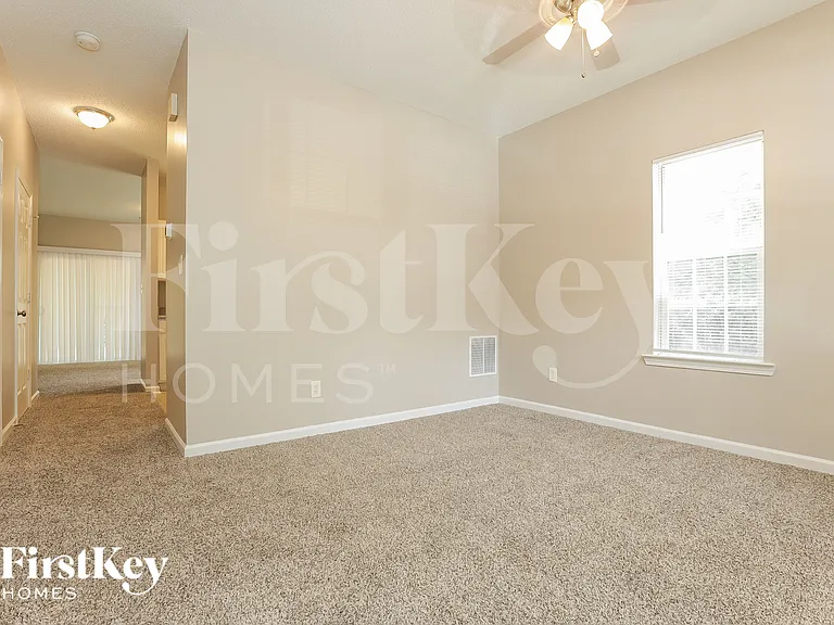 3606 Ginnis Dr SW #8 — Photo 4