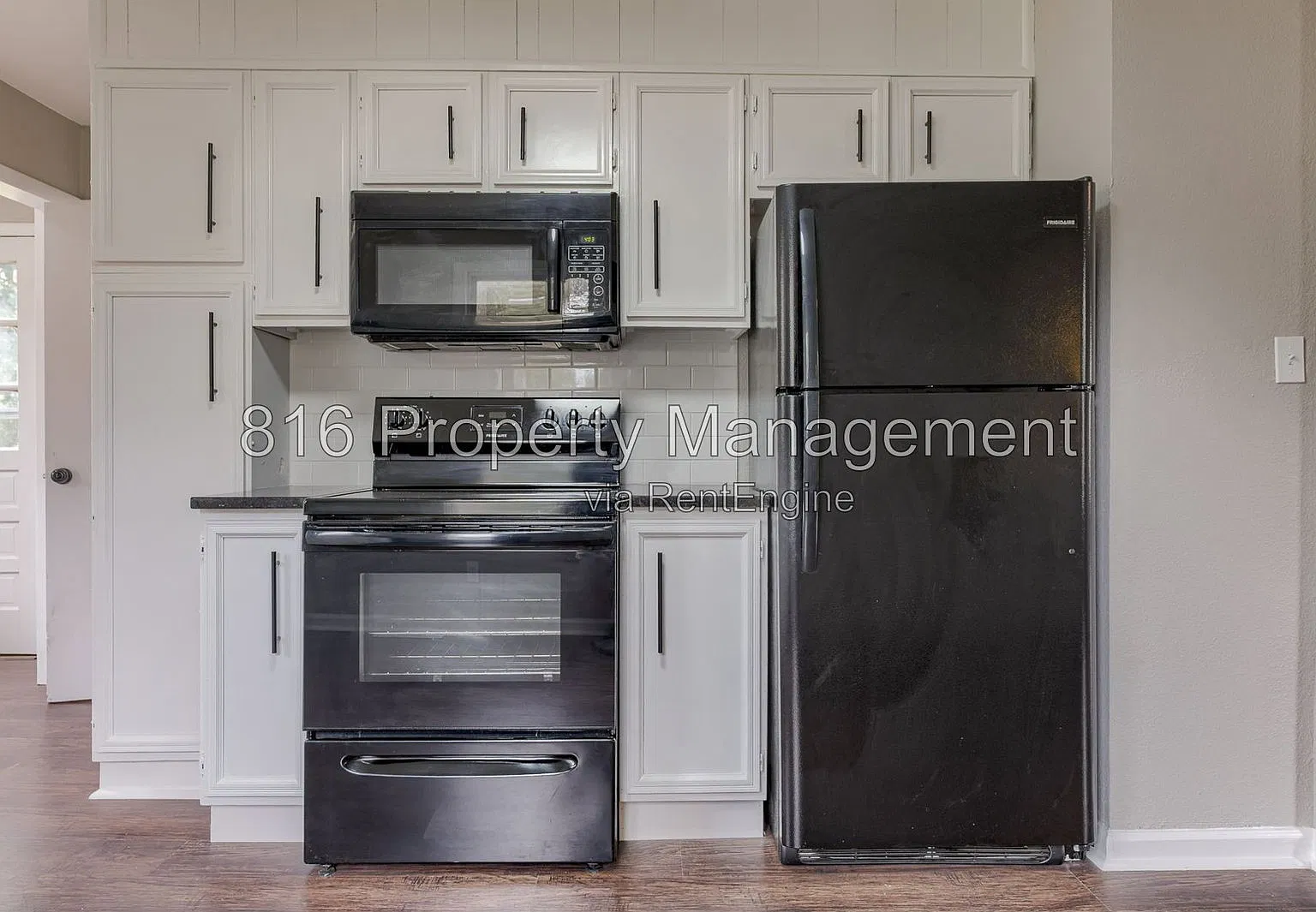 3 bed, 2.0 bath, 1105 sqft, $1,695 — Photo 4