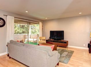 2323 Eastridge Ave APT 521, Menlo Park, CA 94025