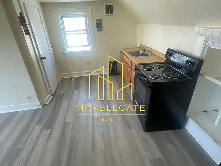 180 Columbia Ave #33 — Photo 2