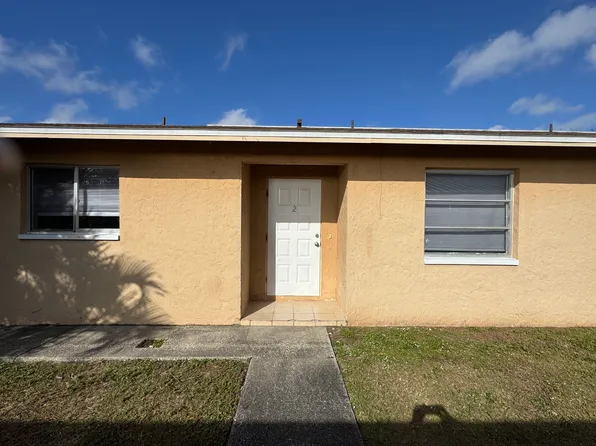 533 SE 6th Ter #1-4-2, Cape Coral, FL 33990