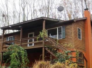 30 Speck Rd, Mohnton, PA 19540