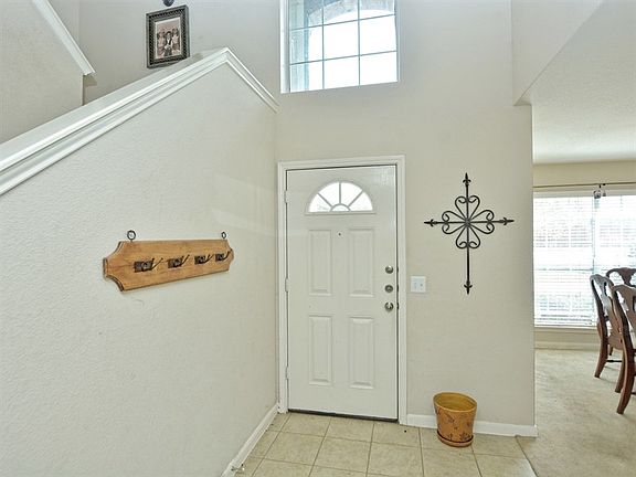5th image of 754 Adler Falls Ln