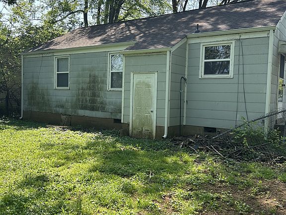 4th image of 5506 Meadowcrest Ln