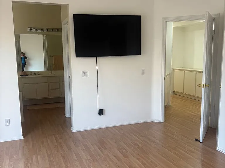12481 Pacoima Rd — Photo 12