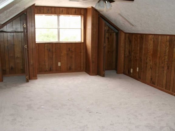 4th image of 345 N Mayhaw Dr