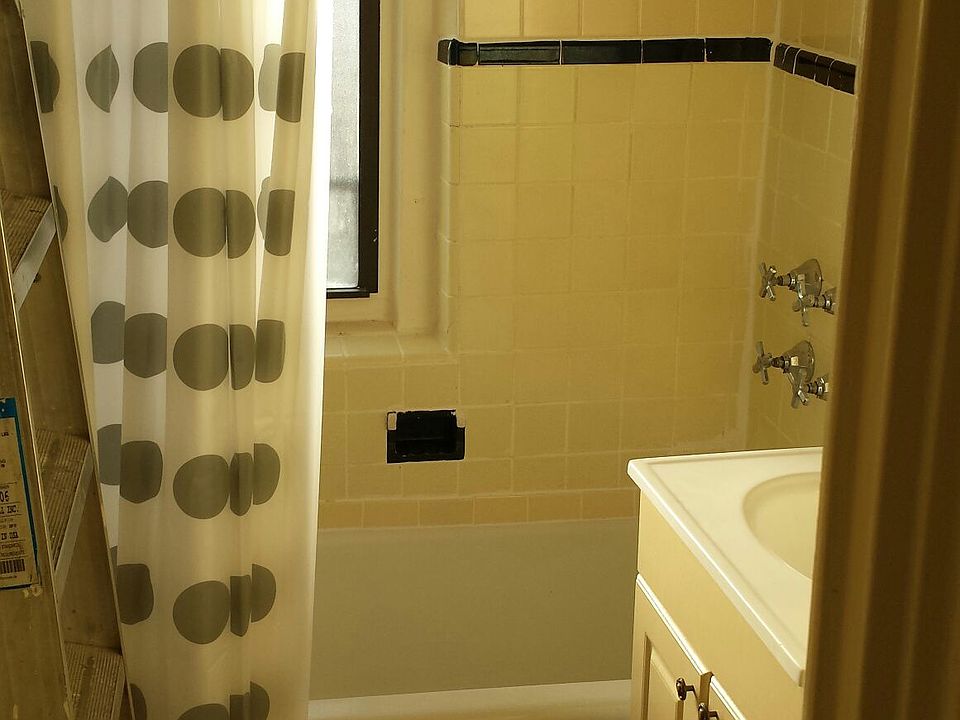 2nd image of 555 Ocean Ave APT 5A