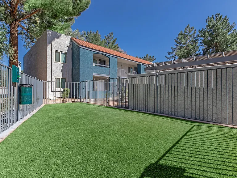 Gilbert Greens — Photo 21