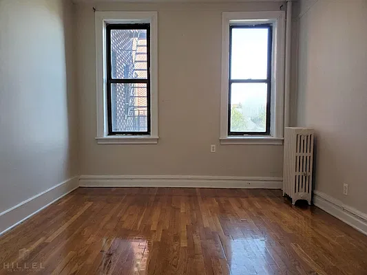 Rented by Hillel Realty Group | media 7