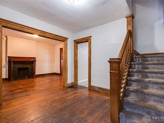 3rd image of 161 Illinois Ave