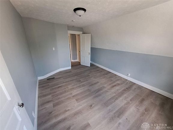 3rd image of 117 Riegel St