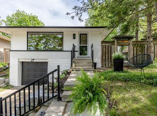 22 Charlotte Cres, Kitchener, ON N2B 2K3