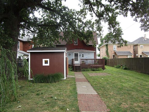 3rd image of 707 W High St