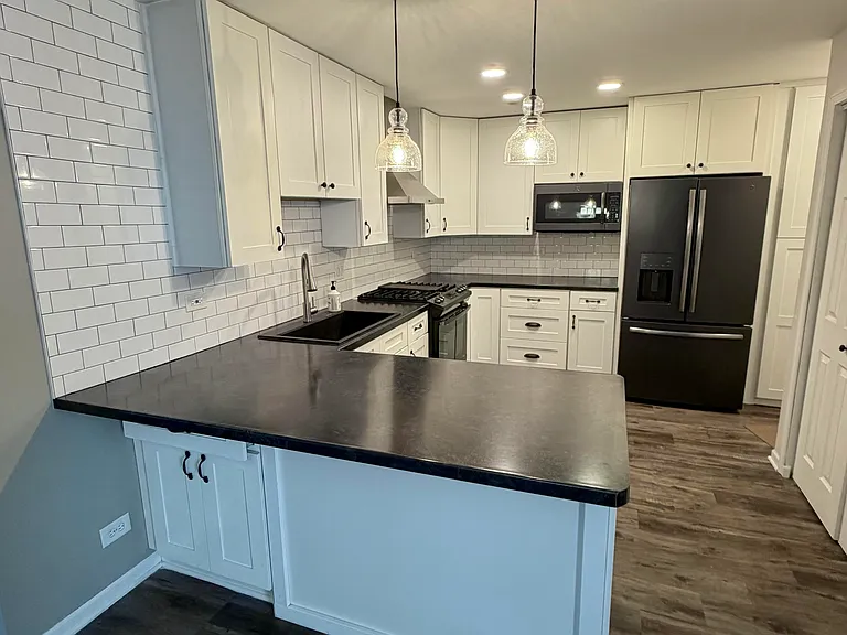 49 Adams Ct #A — Photo 8