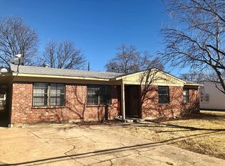 905 Newsome Rd, Mesquite, TX 75149