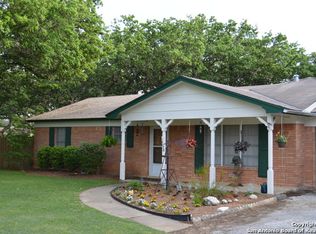 10406 Bar X Trl, Helotes, TX 78023