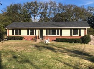 809 Kathy Cir, Gallatin, TN 37066