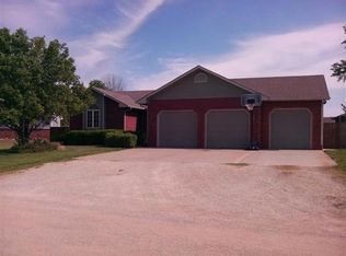 331 E Birch Ct, Cheney, KS 67025