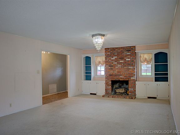 5th image of 3016 S 86th East Pl