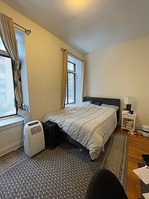 Rented by Bond New York | media 19