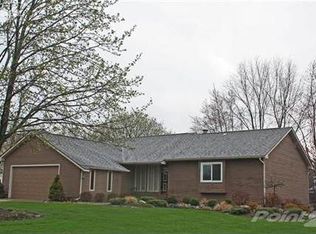2443 Lost Creek Dr, Flushing, MI 48433