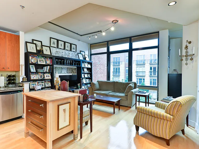 520 John Carlyle St #234 — Photo 6