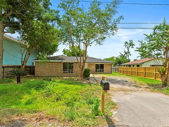 2nd image of 3808 Corto St