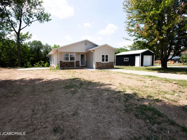224 Spalding Rd, Holts Summit, MO 65043