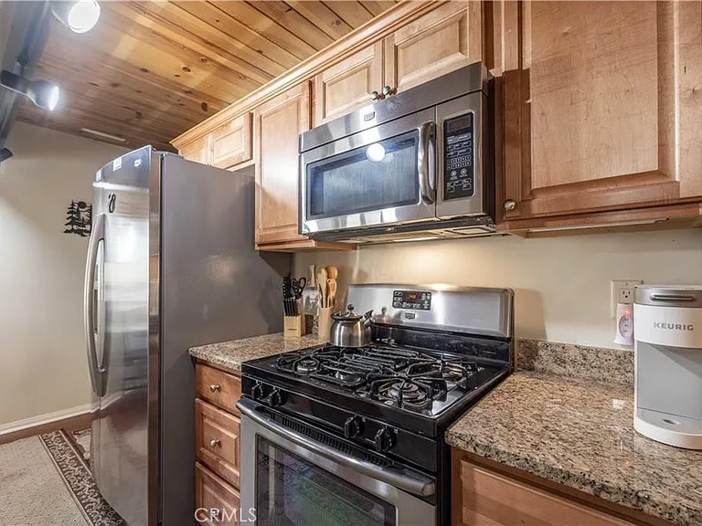 548 Moreno Ln — Photo 11