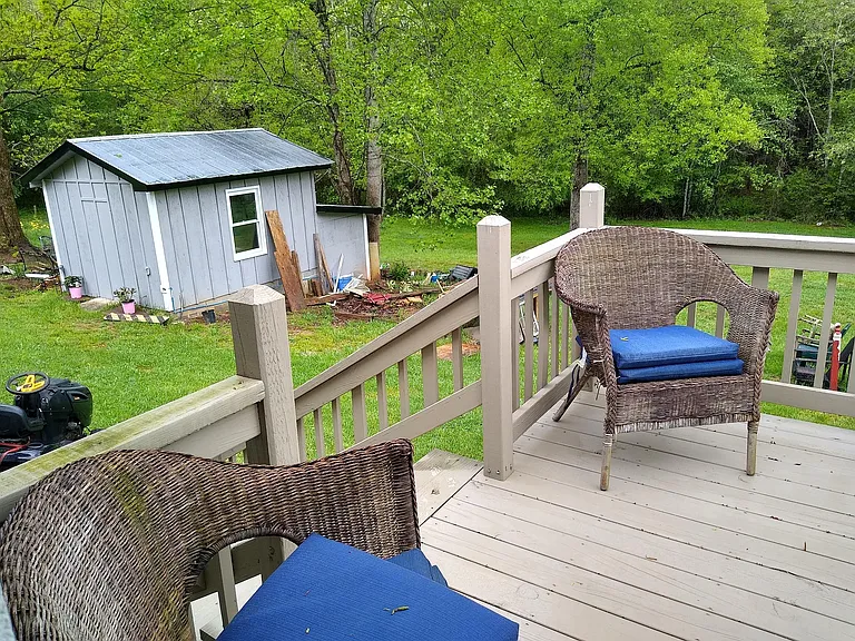Grilling deck