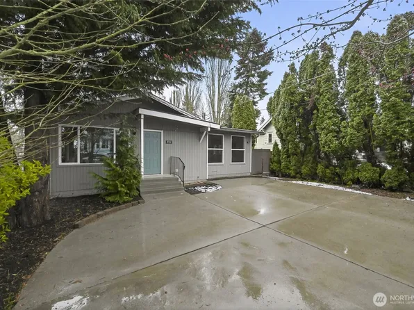 8742 3rd Avenue NW, Seattle, WA 98117